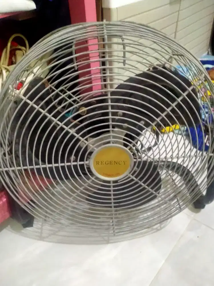 Kipas angin regensi 14 inci