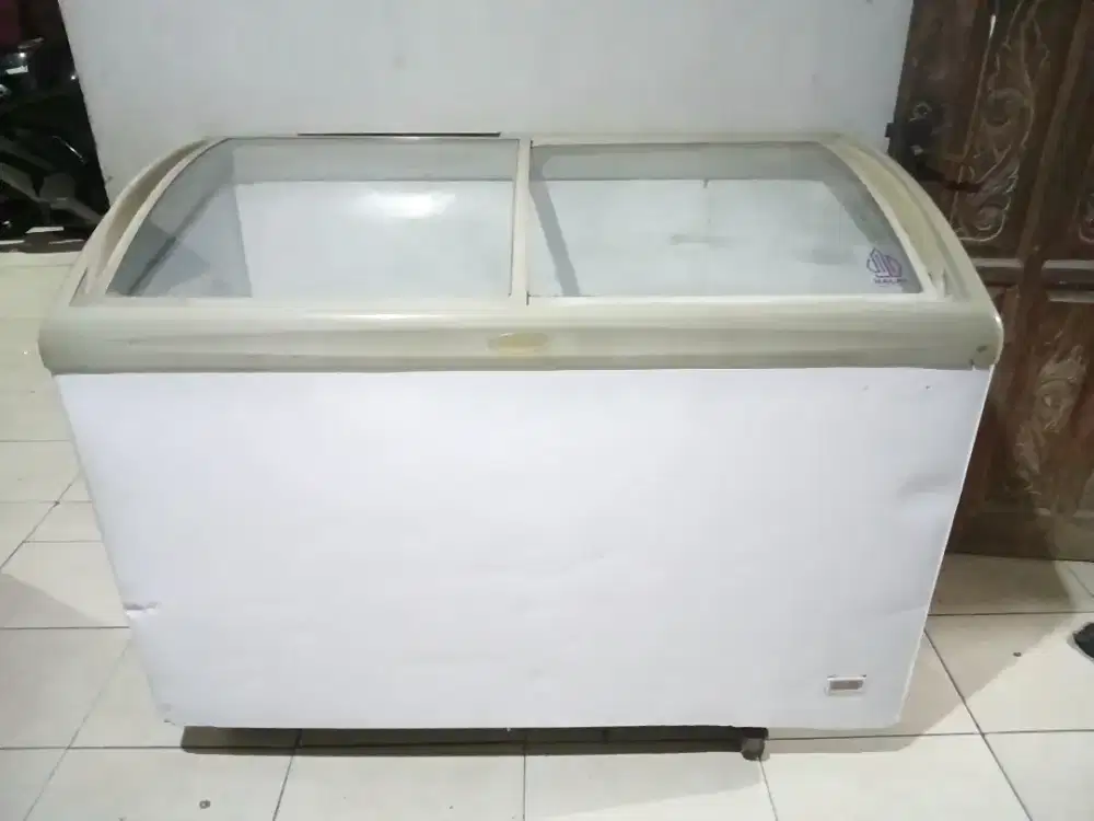Frezzer sleding kaca 360L