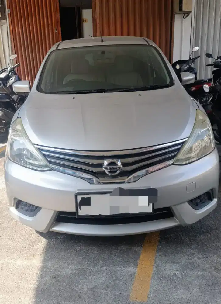 Nissan Grand Livina