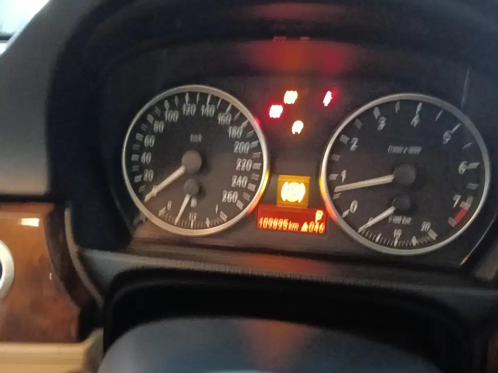 BMW 325i 2005 Bensin
