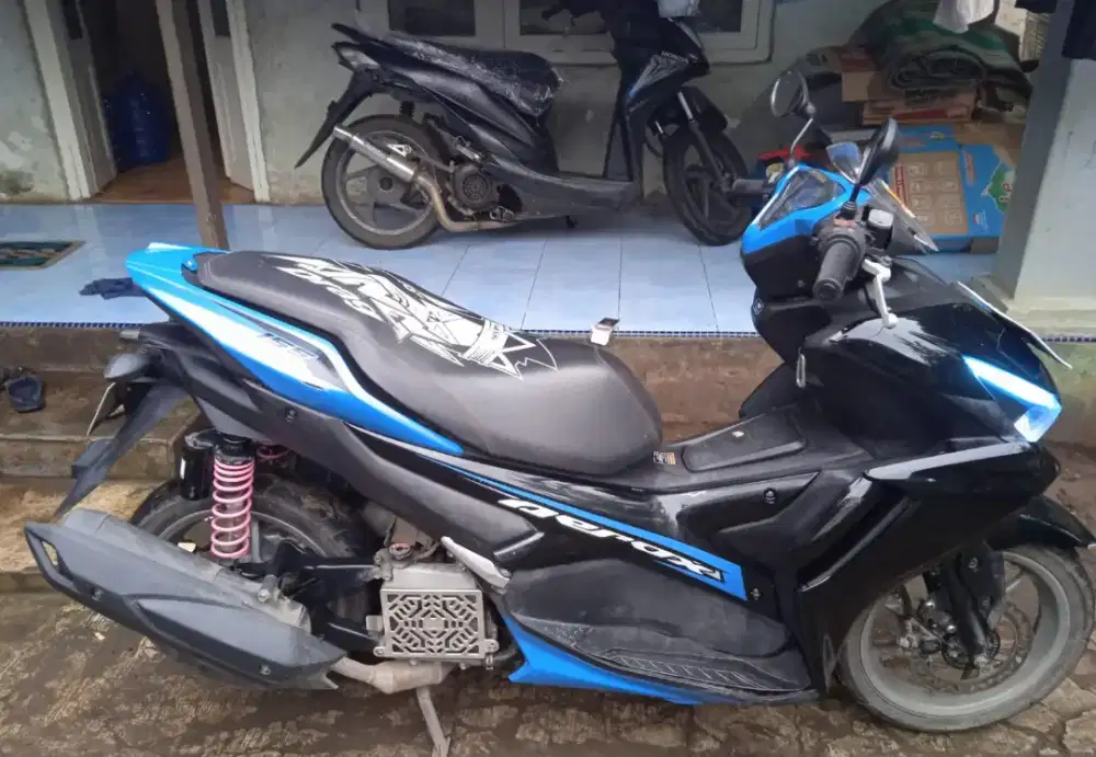 FOR SALE YAMAHA AEROX NEW NON ABS 2021