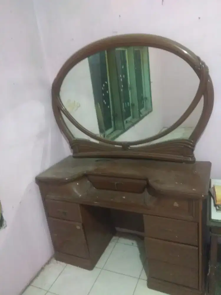 meja rias kayu jadul