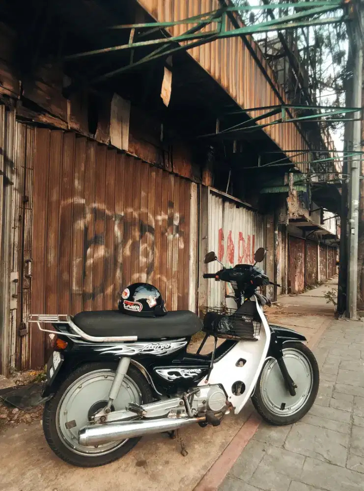 Honda astrea 1996