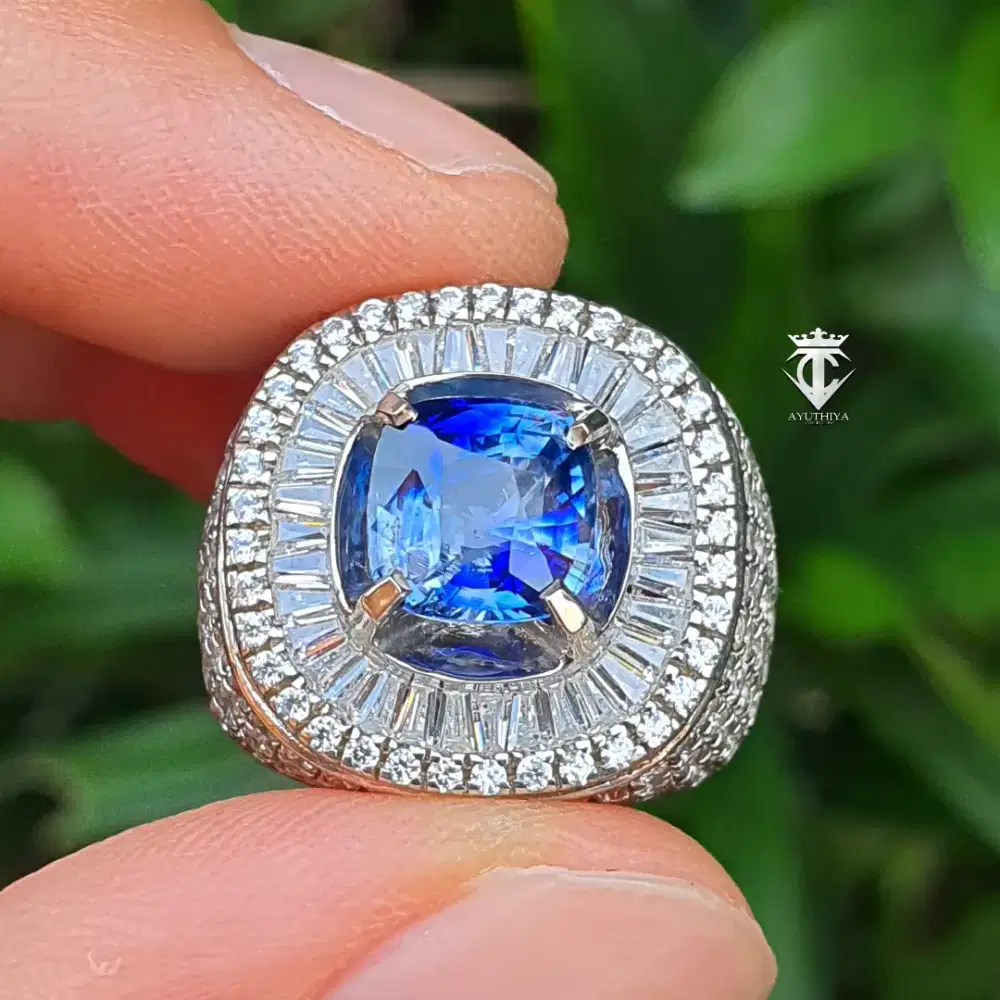 Batu Natural Top Crystal Bi Color Sapphire SriLanka No Heat 3.22 Ct