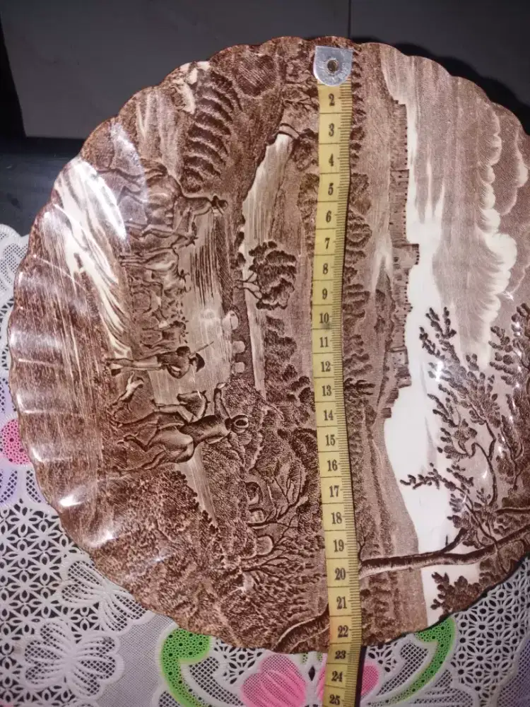 Dinner plate Jhonson brothers