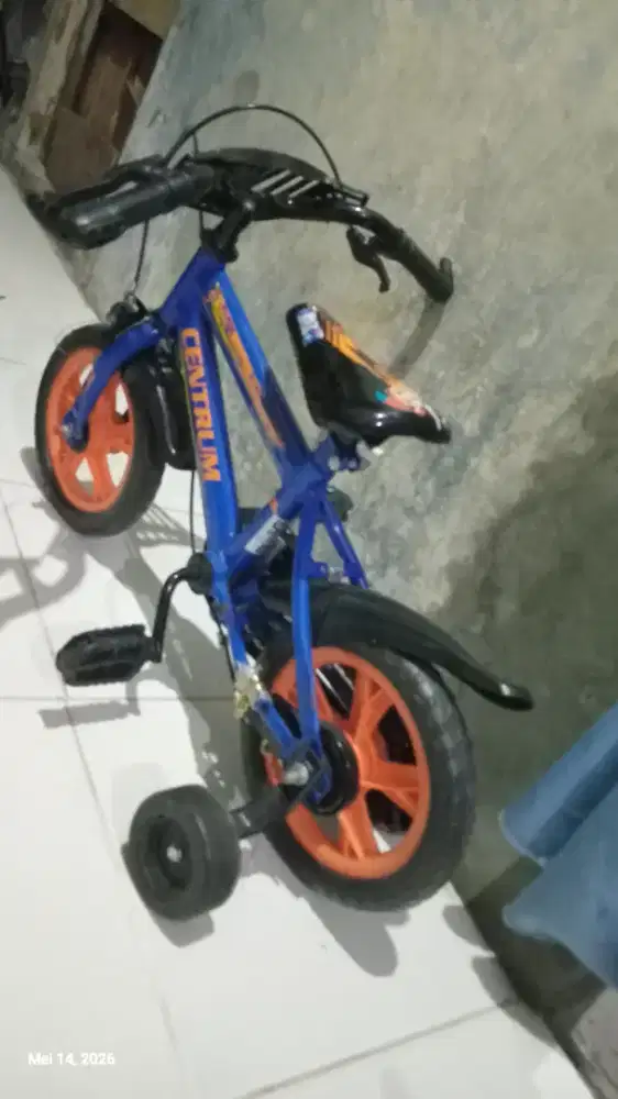 Sepeda anak uk 12