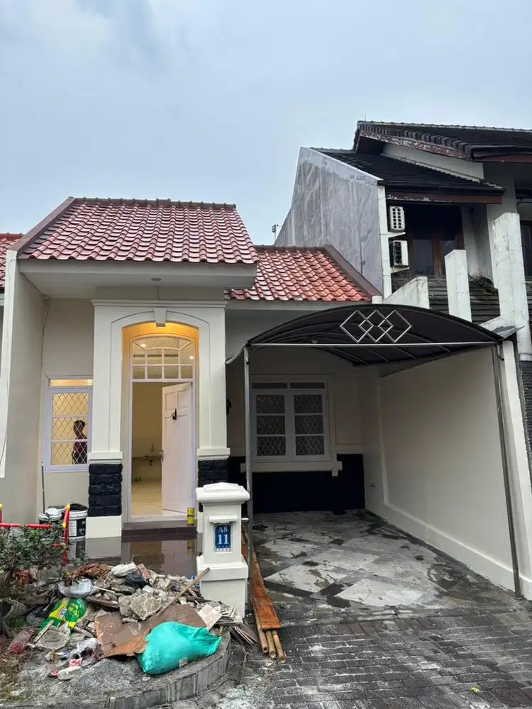 Rumah Disewakan di Cluster Premium Kota Wisata (Baru Renovasi)