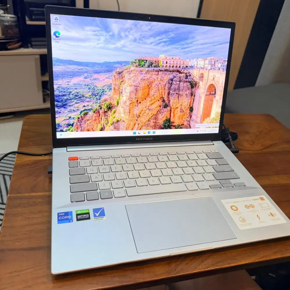 ASUS VivoBook Pro 14X OLED (Seri Kreator)