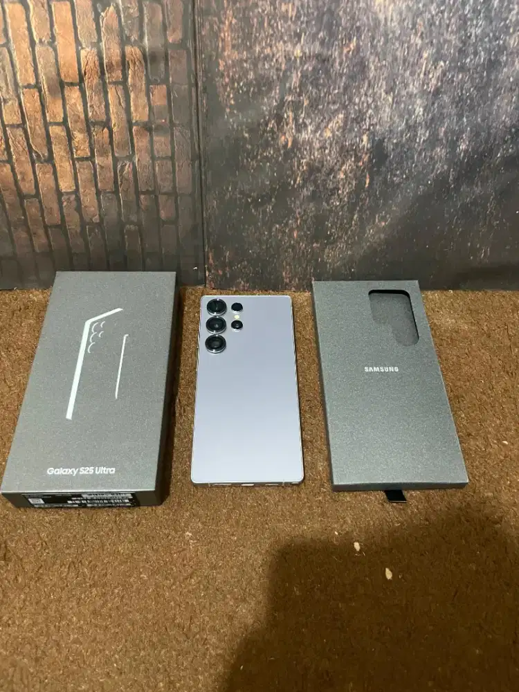 Samsung S25 Ultra 12/512 Resmi Like New Garansi on April 2027