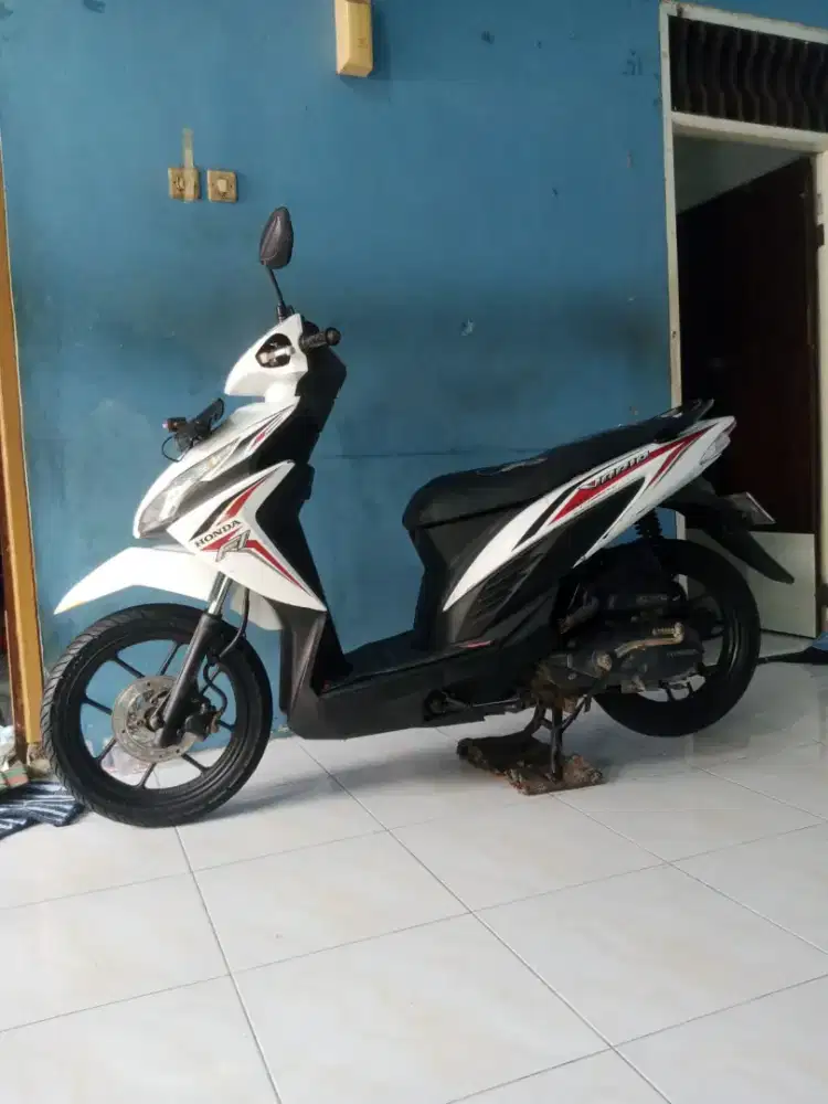 Vario 110cc F1 iss 2016