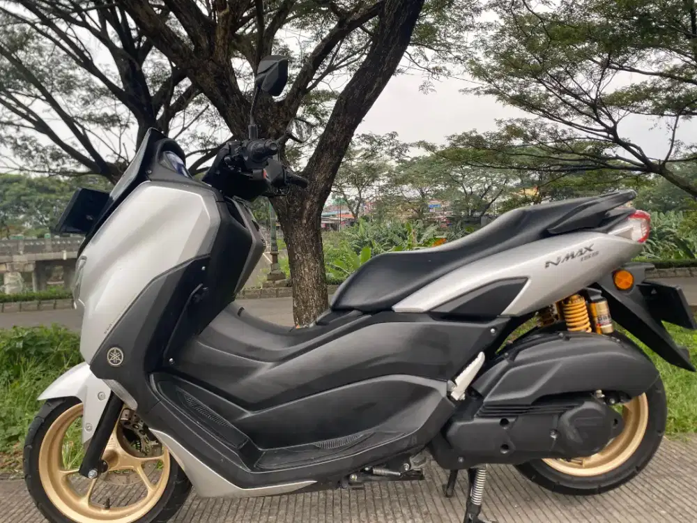 YAMAHA NMAX KEYLESS TAHUN 2023 SS LENGKAP ASLI SIAP PAKEK MOTOR GRESS