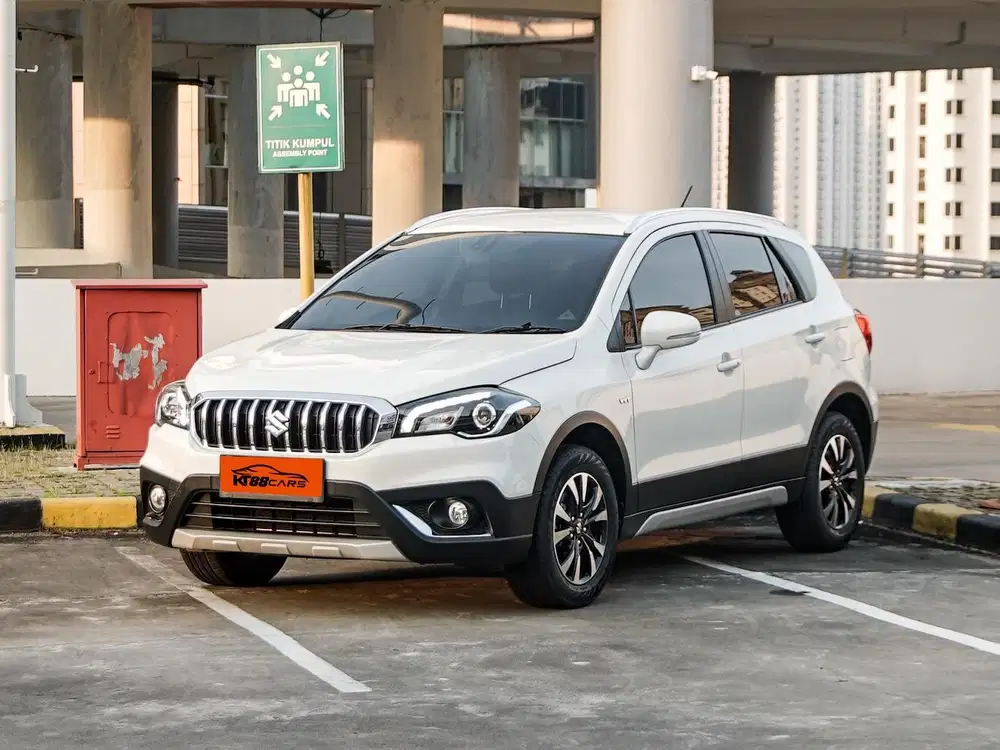 KM 12.000 Suzuki Sx4 S-Cross 1.5 Matic Putih 2022