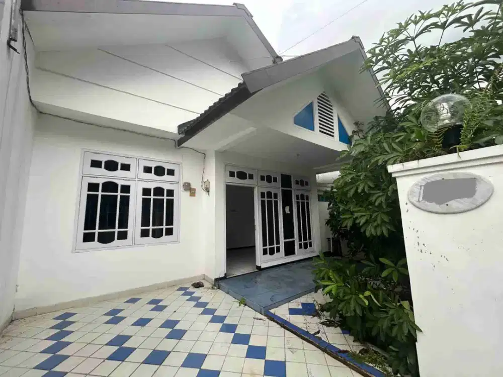 Sewa Rumah Cantik Nirwana Executive   Surabaya;