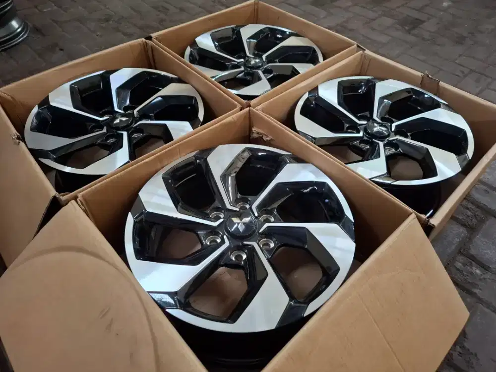 Velg Ori NEW Mitsubishi Pajero Dakar 2026 R18 Exceed GLX Strada Triton