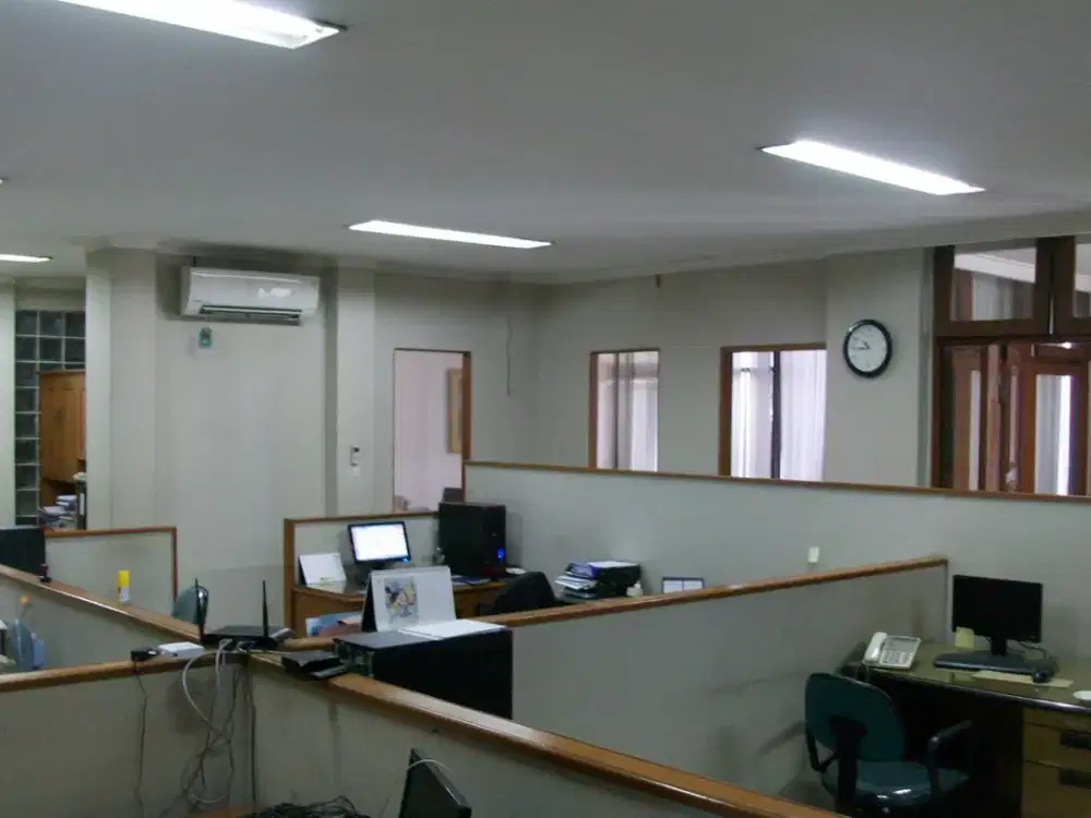 Rumah Kantor Mainroad Laswi dijual cepat terawat Negotible langka