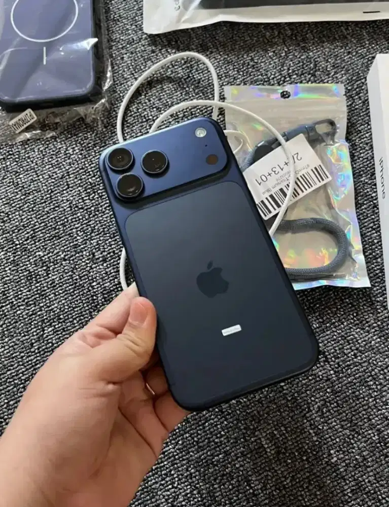 iPhone 17 Promax 256 gb blibli resmi