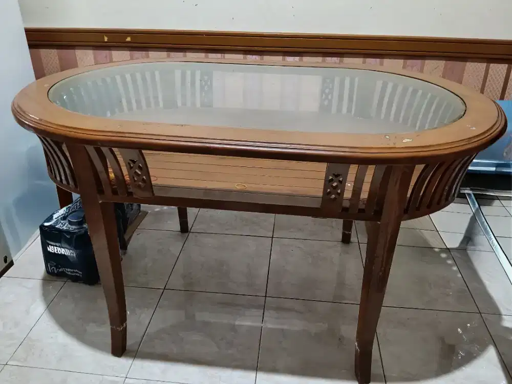 Meja makan kayu jati