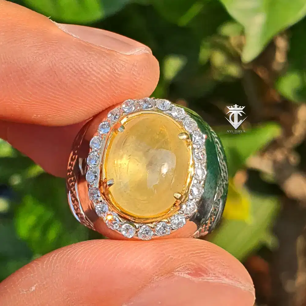 Batu Permata Natural Yellow Sapphire Yakut Tanzania 7.36 Ct CGL Memo
