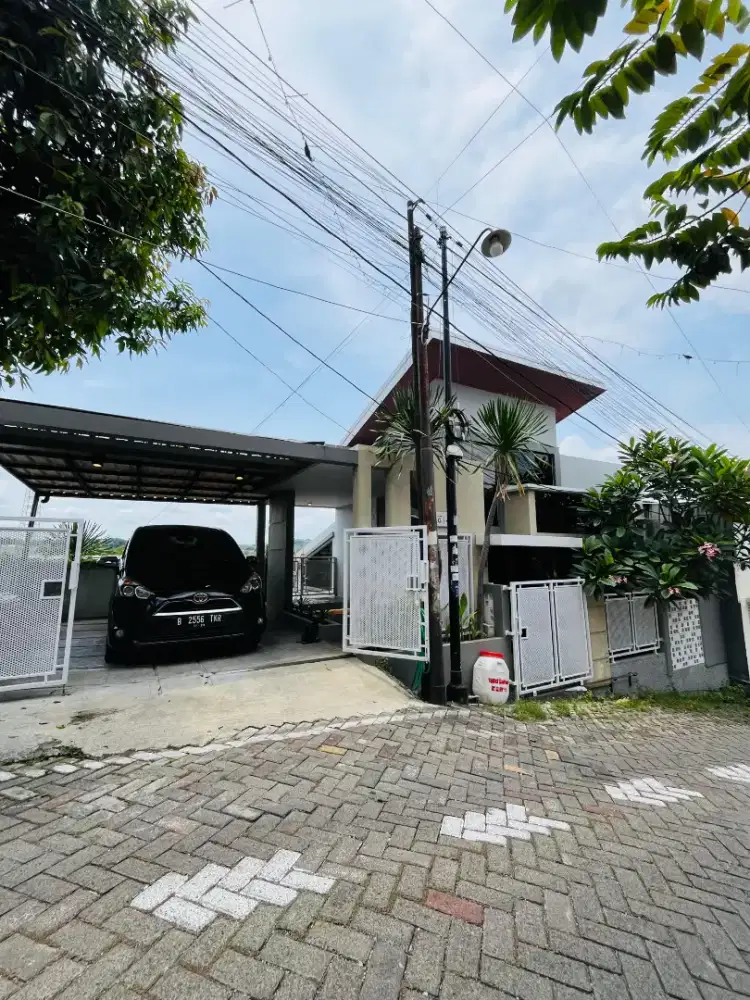 Rumah strategis area perumahan ketileng semarang siap huni SHM