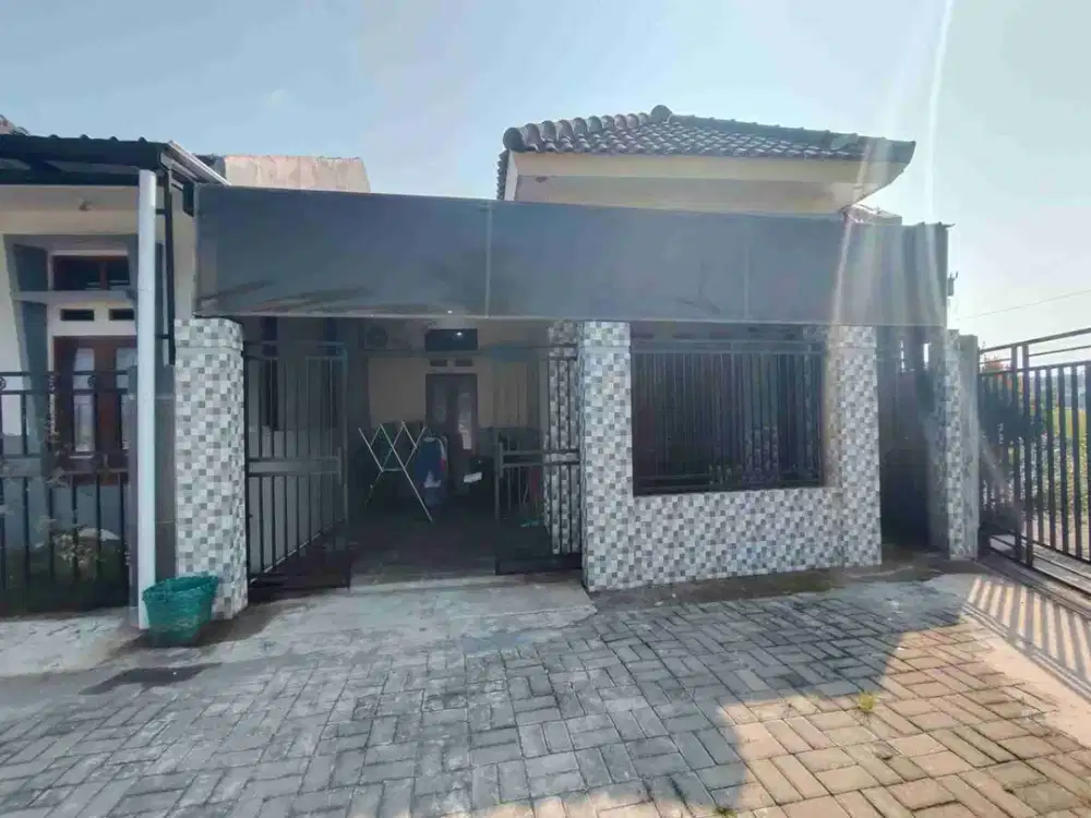 Dijual cepat Rumah strategis tipe 78 / 78, lingkup perumahan, lebar jalan 5m, dekat jalan raya, Kepuh Sukoharjo kota