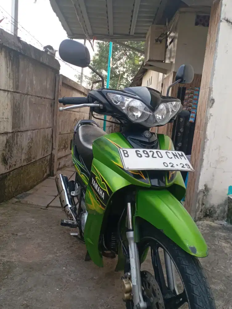 Dijual motor Jupiter z Burhan pajak hidup