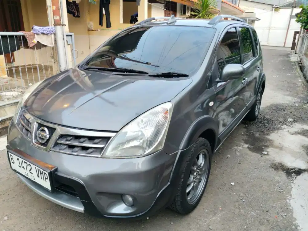 Nissan Grand livina 2010 Bensin