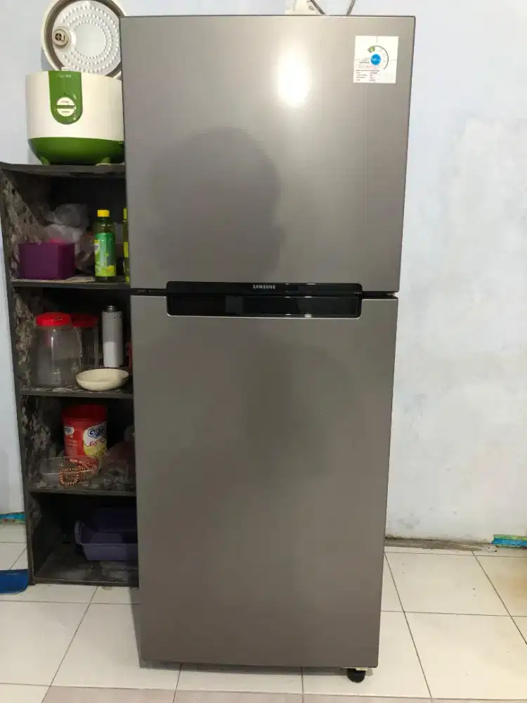 Kulkas 2 Pintu LG
