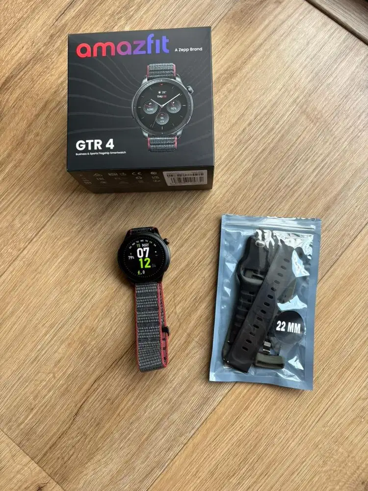 Amazfit GTR 4 sesuai foto