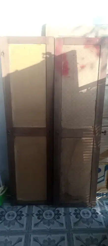 2 pintu kayu jati dan 2 pintu kayu lemari