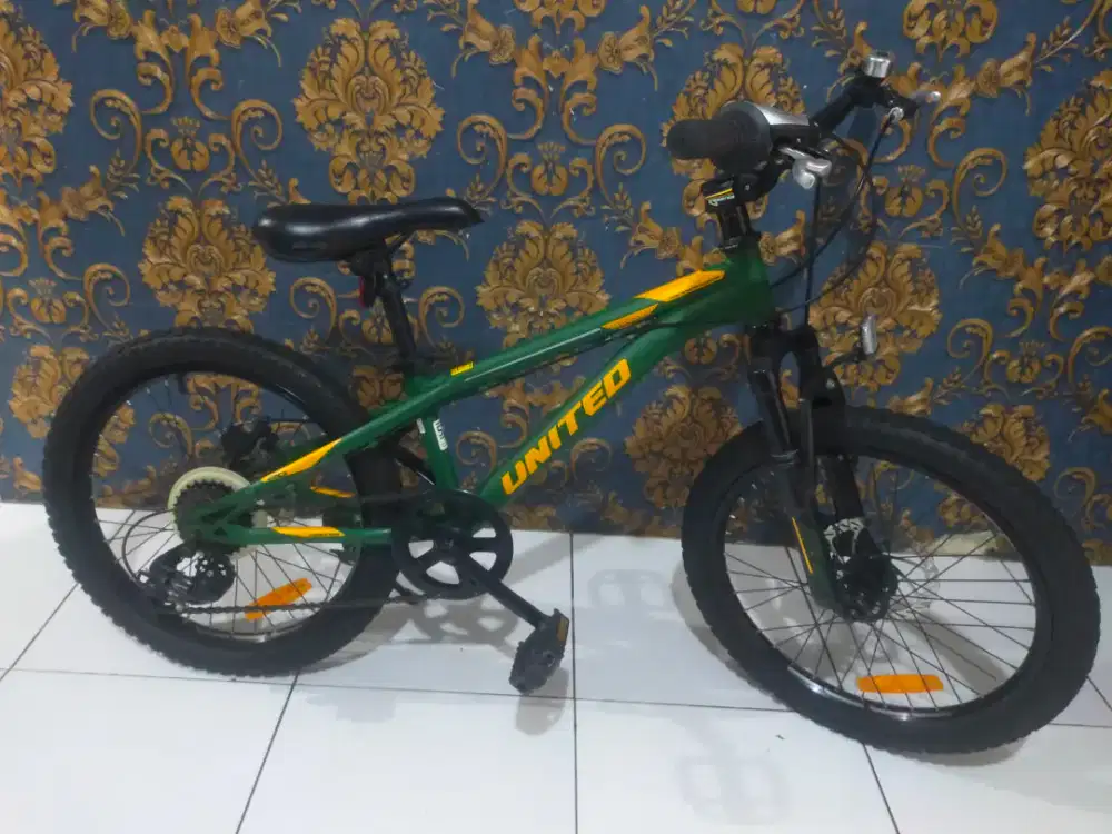 Sepeda anak united ring 20