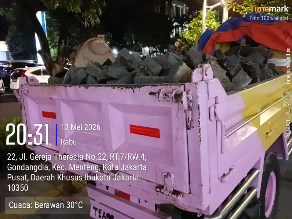 Jasa buang puing dan pengurugan