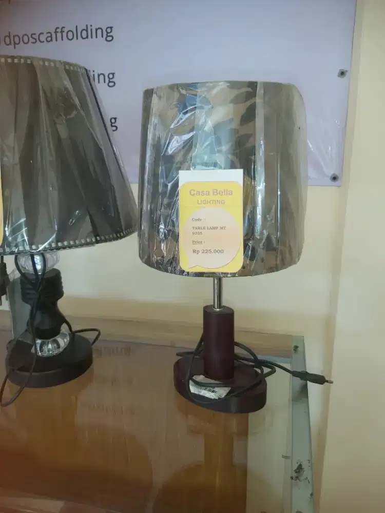 LAMPU MEJA / LAMPU TIDUR