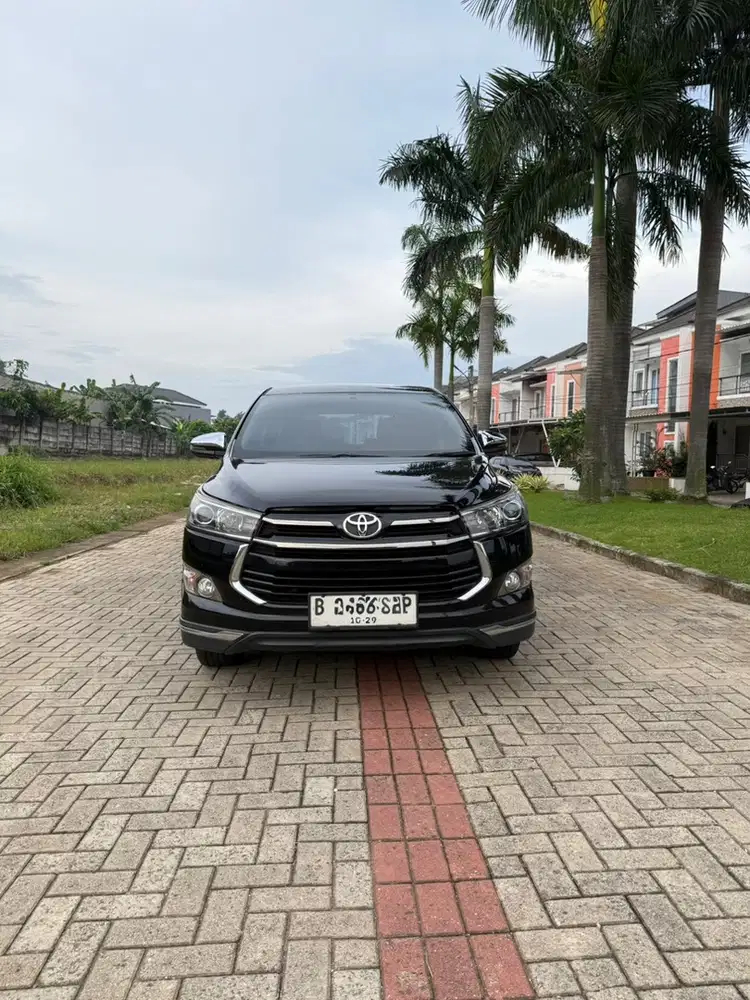 Toyota Kijang Innova Venturer Bensin Matic 2019