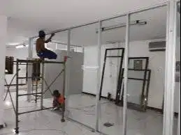 Plafon - Partisi Gypsum Alumunium Kaca PVC SEKAT ALUMINIUM SEKAT KACA