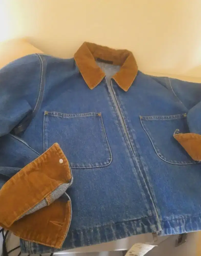 JAKET DENIM UNIQLO LIKE NEW