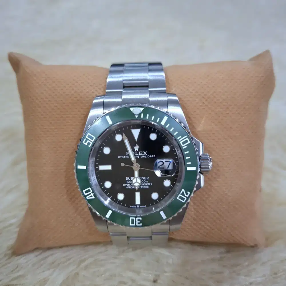 Rolex Submariner Date
Starbucks Edition