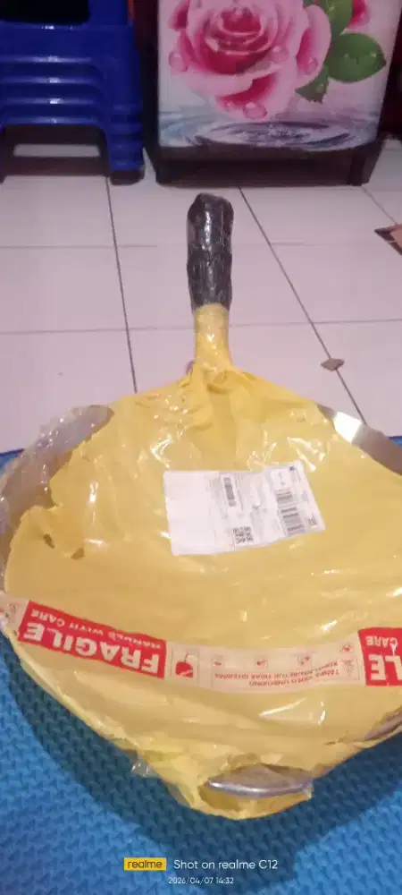Wajan penggorengan dan saringan minyak