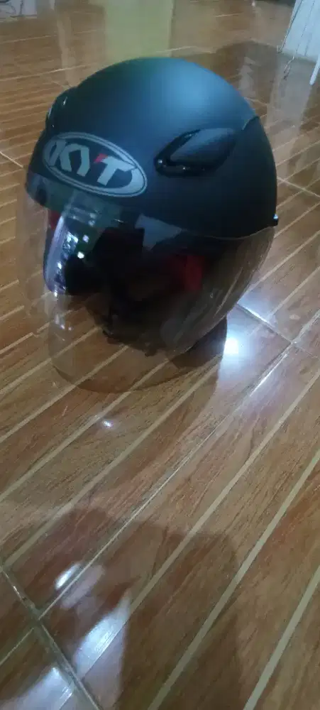 Dijual Helm KYT Double Visor Warna Hitam Doff Kondisi sesuai foto