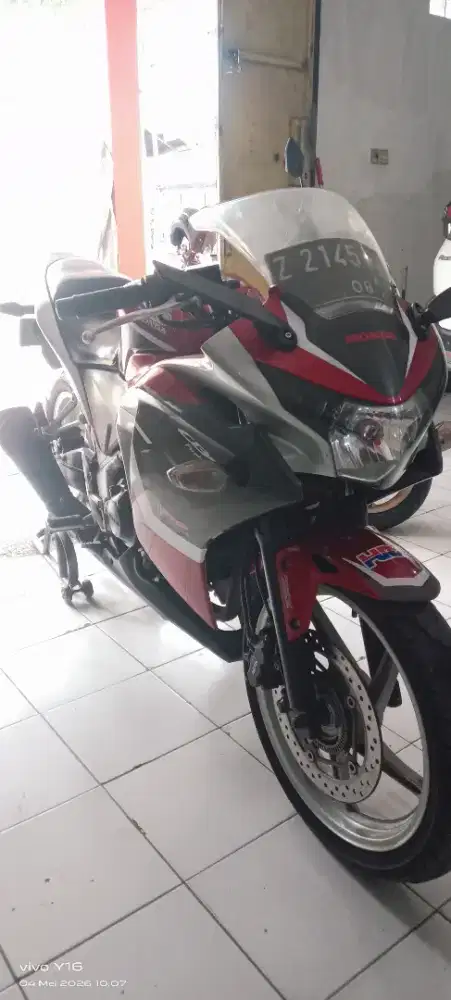 CBR 250 R ABS Low KM