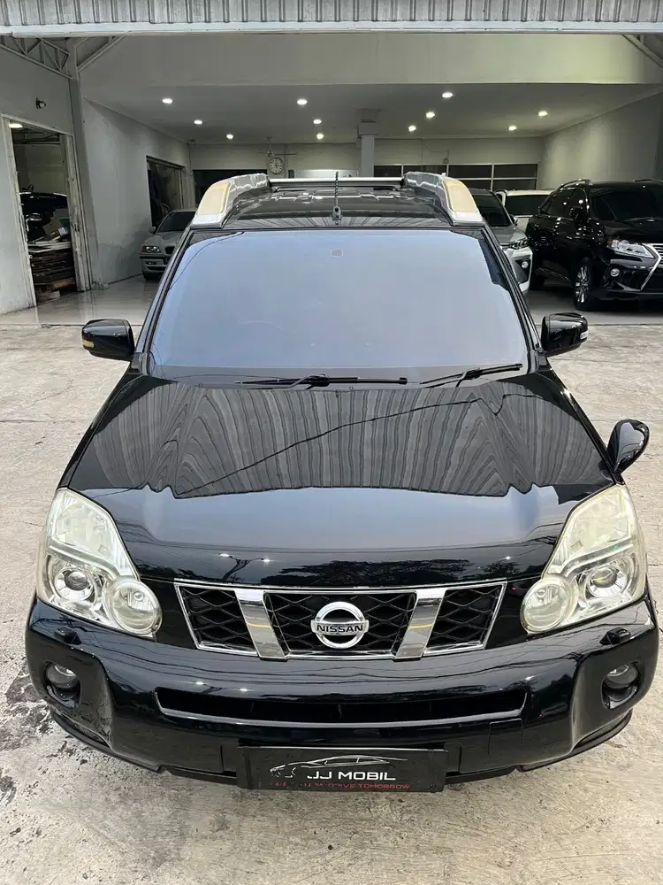 NISSAN XTRAIL 2.5 XT 2008 HITAM