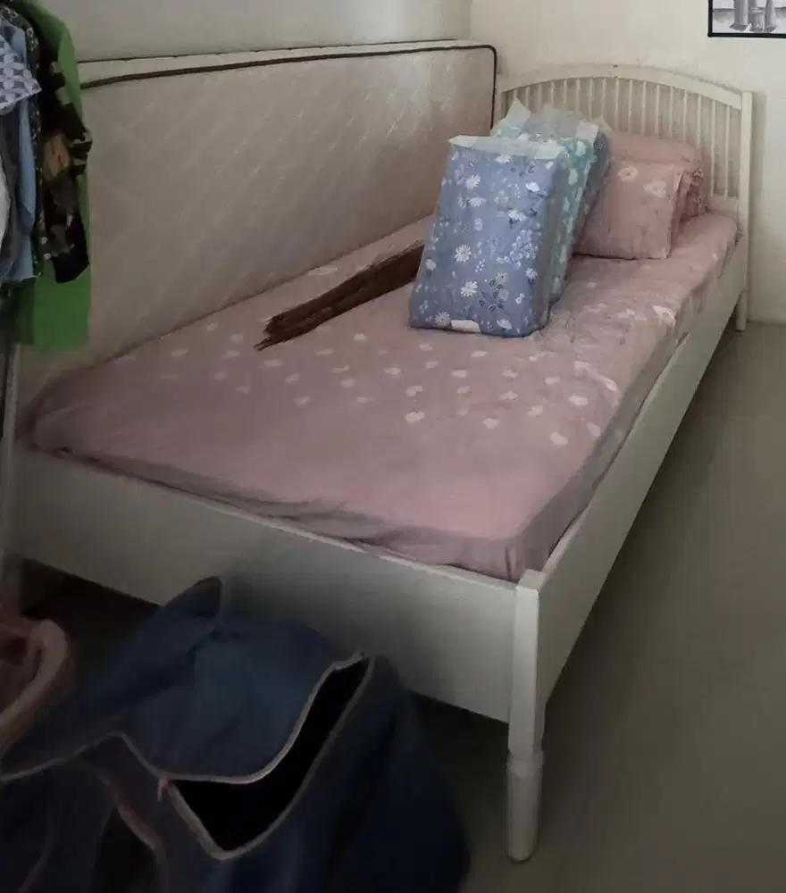 Tempat tidur Anak