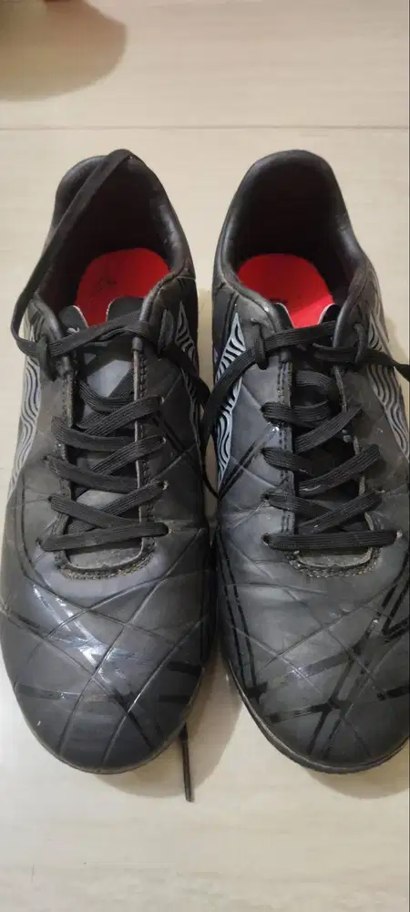 Sepatu Sepakbola Ortus Zenith Black