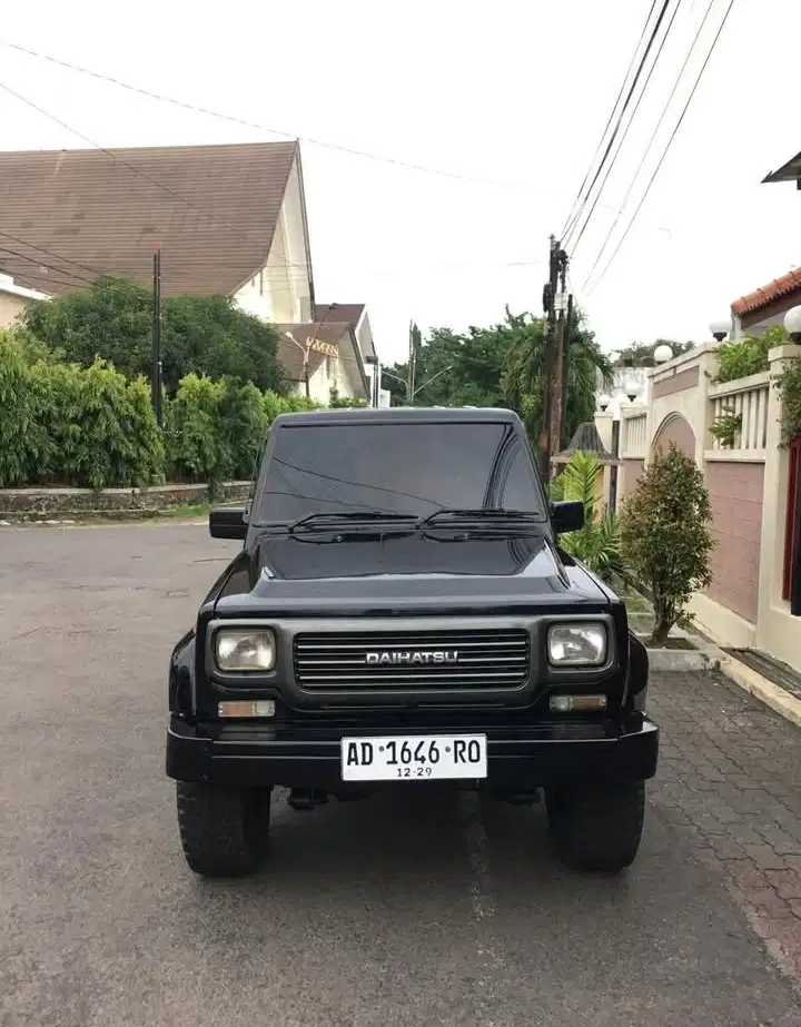 Daihatsu Taft 1995 Bensin