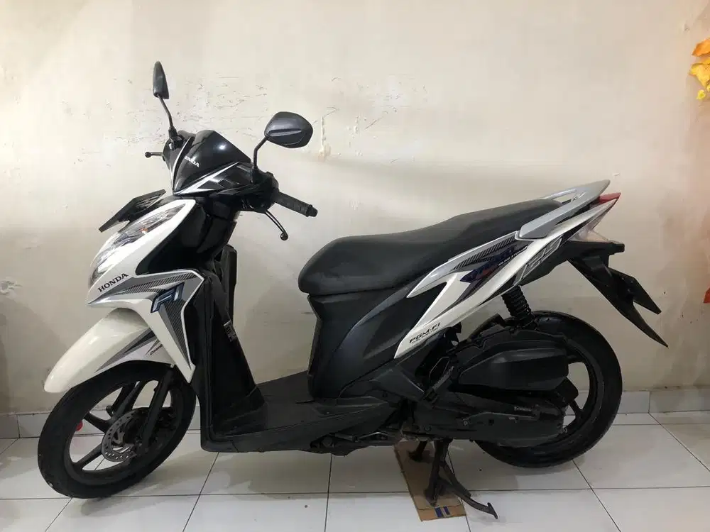 Vario Techno 125 Th.2013 putih!!