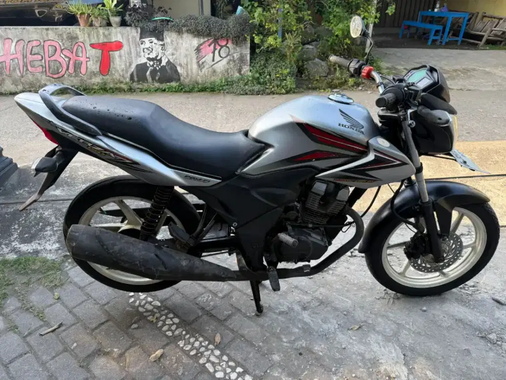 Verza Versa THN 2014 plat AB Bantul