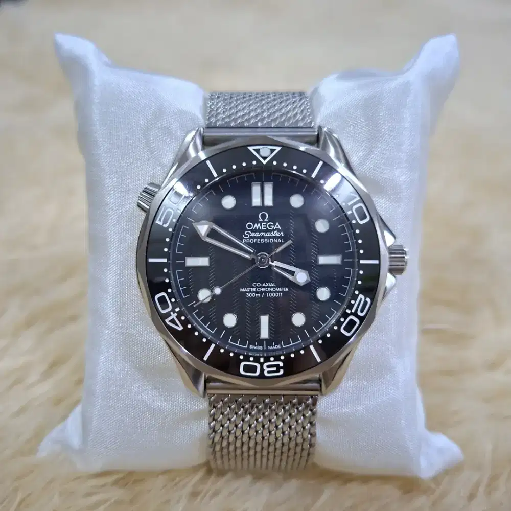 Omega Seamaster Diver 300 M (Kondisi Baru)