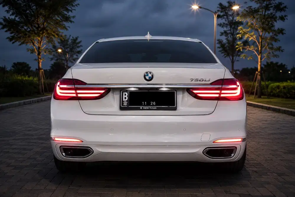 Termurah ! BMW G12 730Li Luxury ( Kondisi Siap Pakai SANGAT TERAWAT )