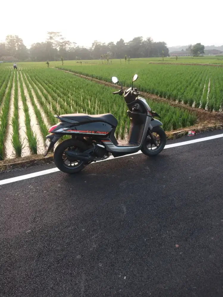 Honda genio cbs 2023