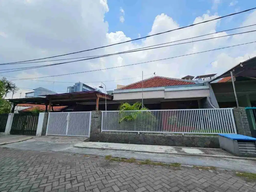 Dijual Rumah Kendangsari 
Luas tanah 302 (15x20)