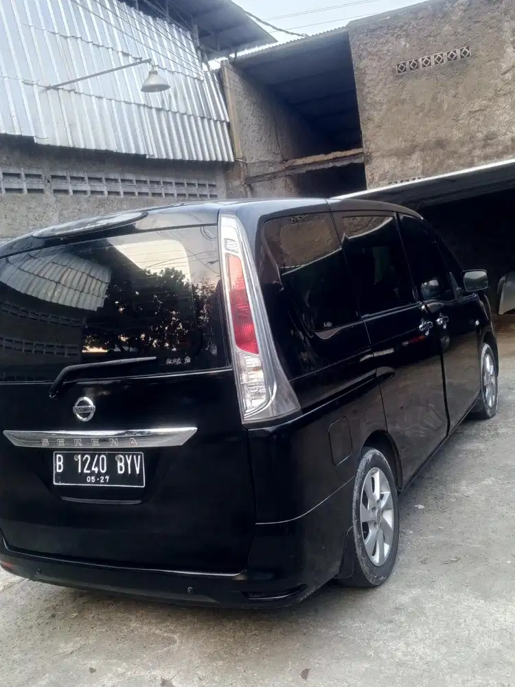 Nissan Serena 2014 Bensin